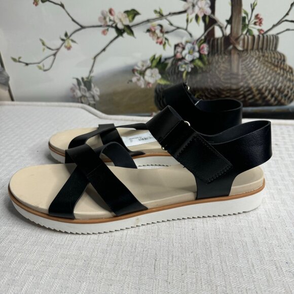 Time And Tru Womens Black Sandals Size 11  Adjustable Straps Comfortable - Picture 3 of 9